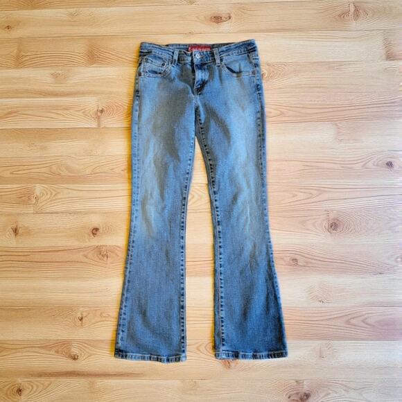 Levi's 518 Women's Jeans Size 7 Jr. Superlow Stretch Boot Cut Pants 28x31 - Picture 1 of 10